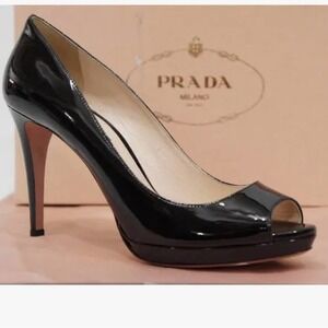 Prada Women's Size 38 Peep Toe‎ Pump Heels Black Patent Leather Classic Luxury